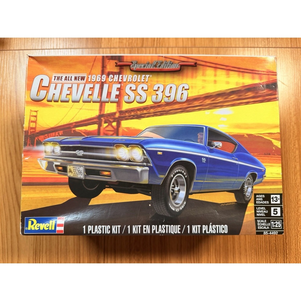 Revell 1969 Chevy Chevelle SS 396 1:25 Model Kit #85-4492 Started